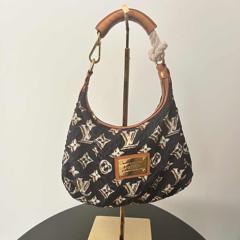 Louis Vuitton 2009 Navy Cruise Line Bulle PM Handbag